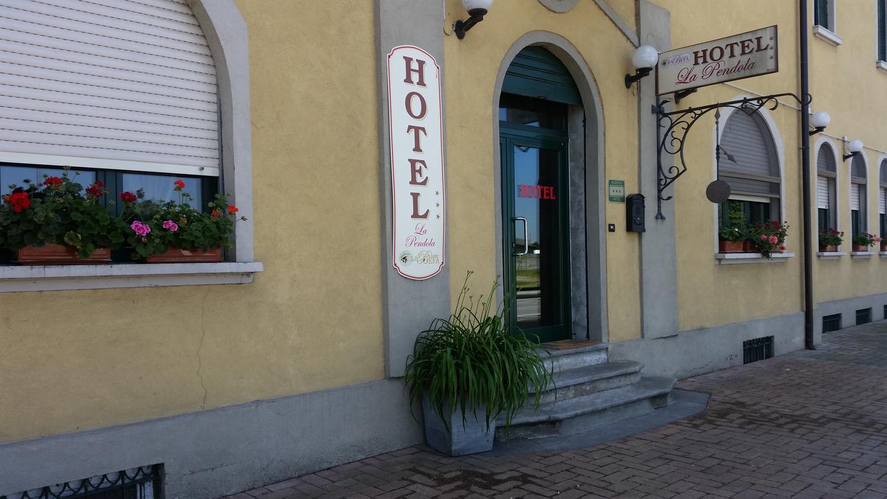Ozzero Hotel La Pendola מראה חיצוני תמונה