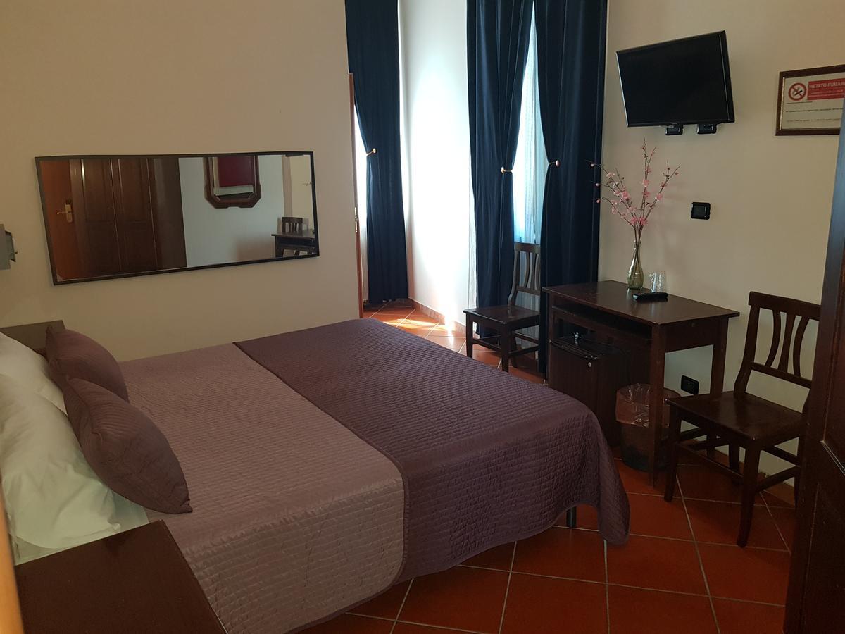 Ozzero Hotel La Pendola מראה חיצוני תמונה