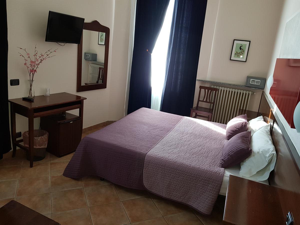 Ozzero Hotel La Pendola מראה חיצוני תמונה