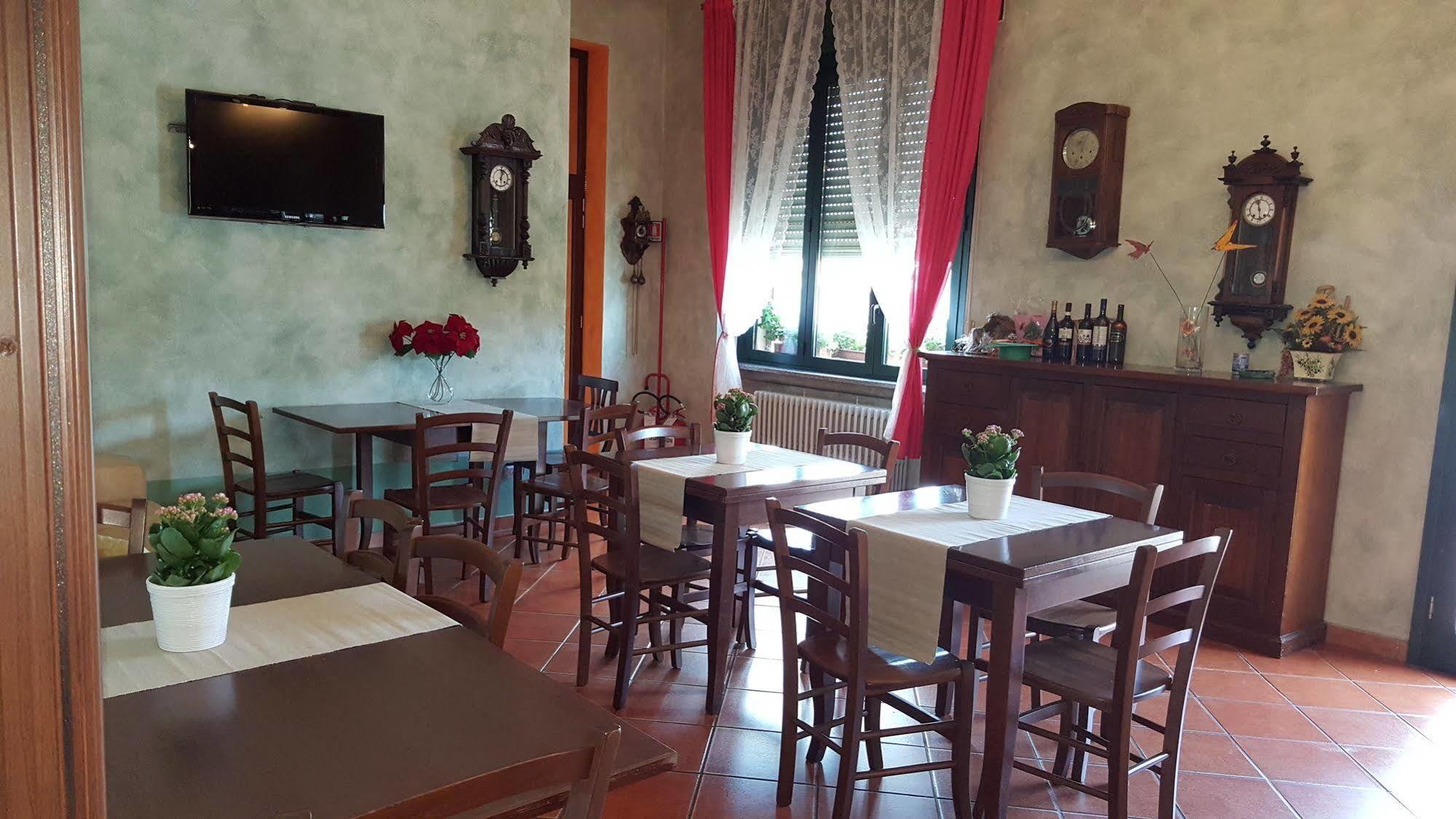Ozzero Hotel La Pendola מראה חיצוני תמונה