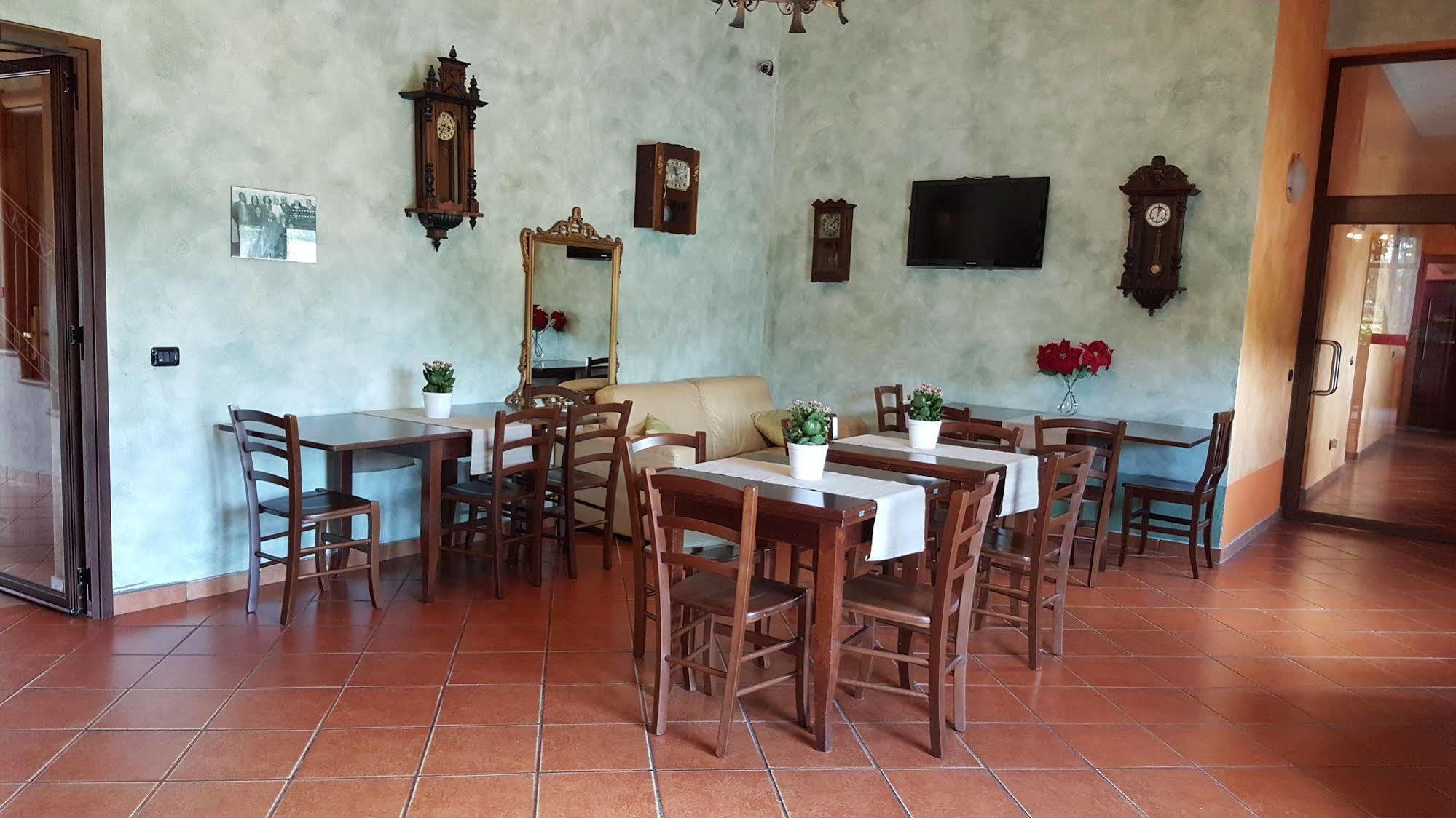 Ozzero Hotel La Pendola מראה חיצוני תמונה